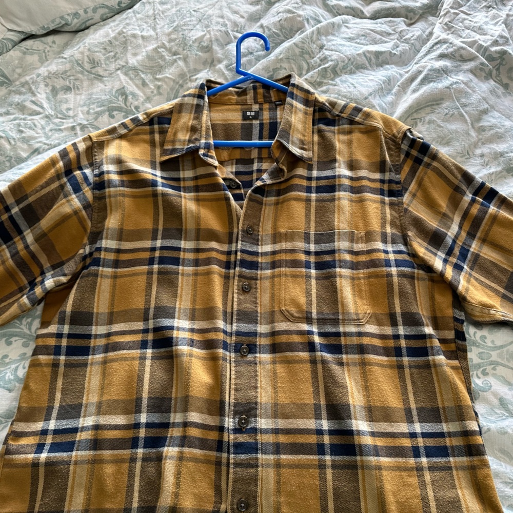 Uni qlo flannel shirt